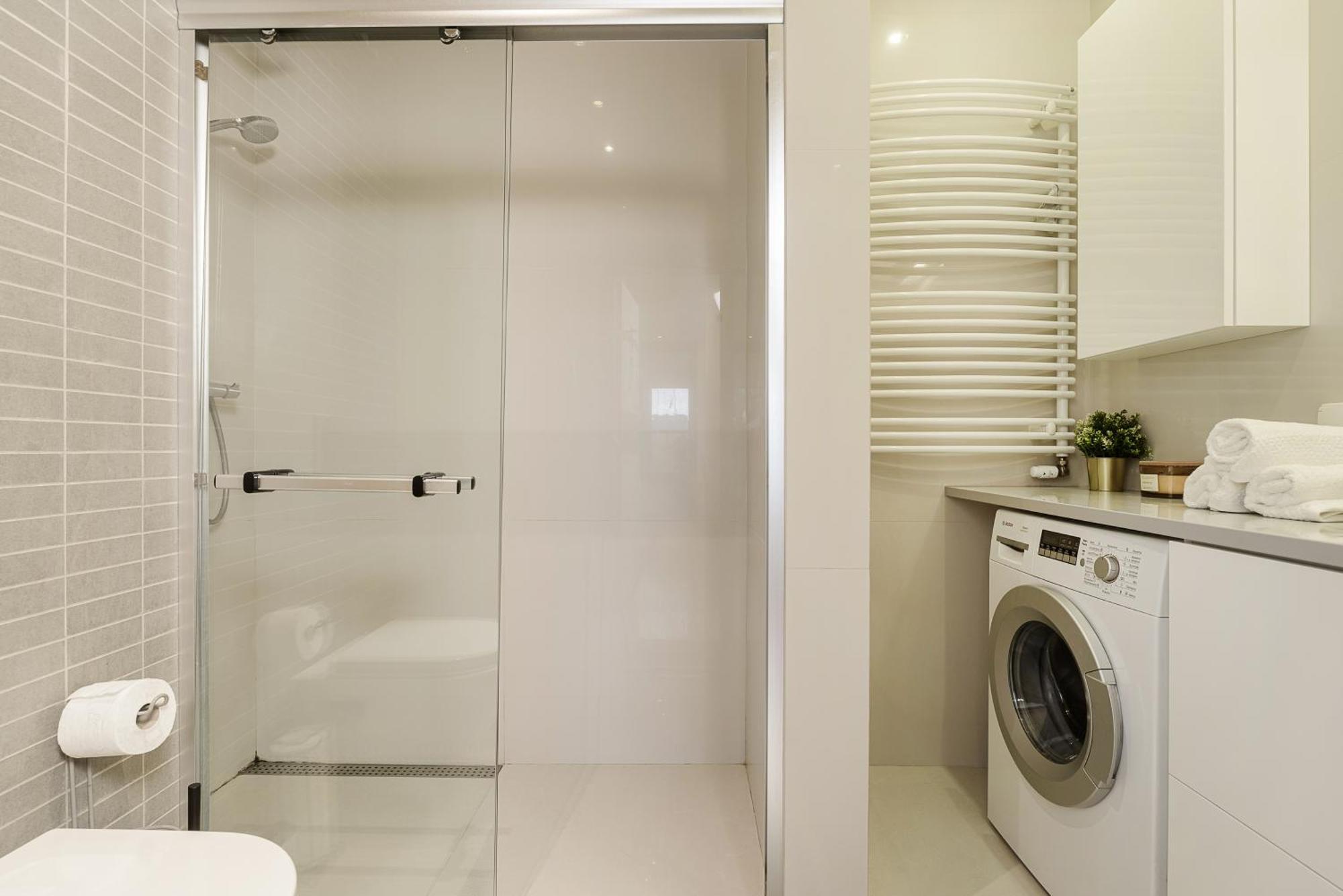 Luxury Apartments Mennica Residence With Parking ワルシャワ エクステリア 写真