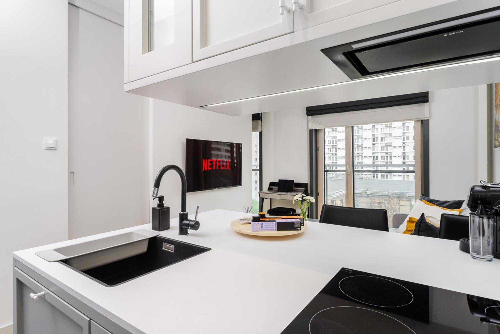 Luxury Apartments Mennica Residence With Parking ワルシャワ エクステリア 写真